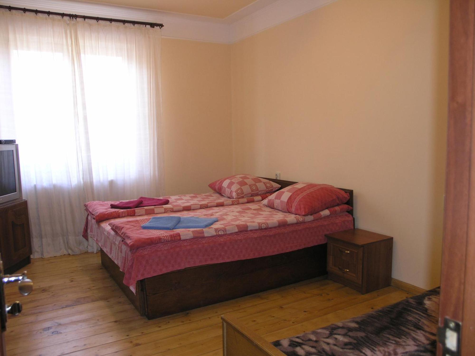 Arnika Tatariv Otel Dış mekan fotoğraf