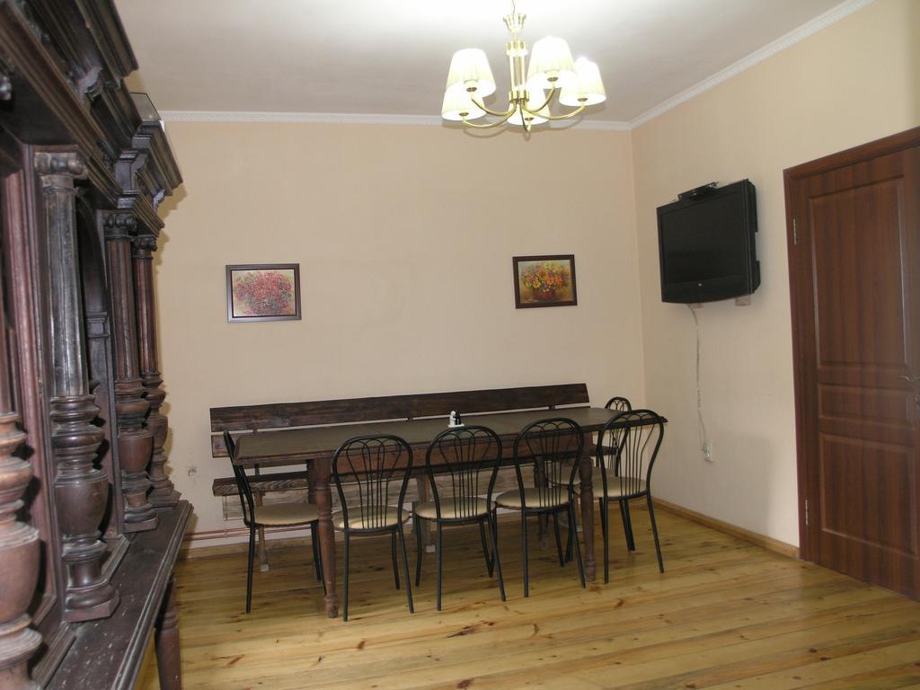 Arnika Tatariv Otel Dış mekan fotoğraf