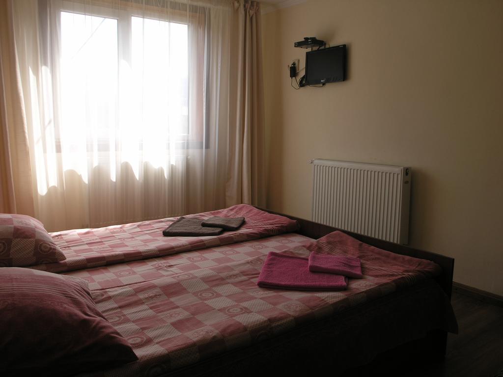 Arnika Tatariv Otel Dış mekan fotoğraf